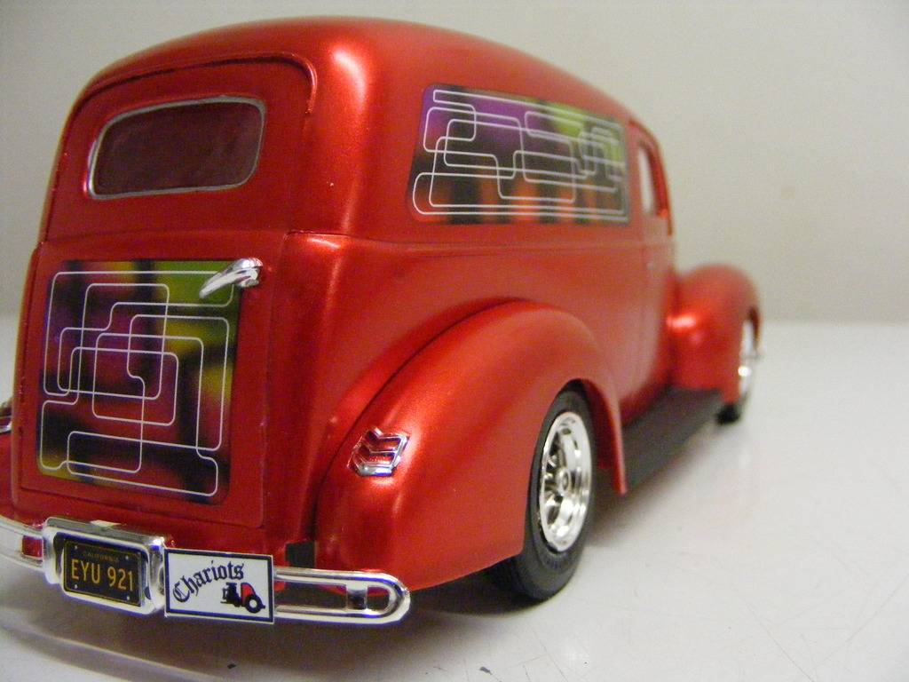 A Brooklin Models 1:43 scale die-cast, No 9 1940 Ford Sedan Delivery